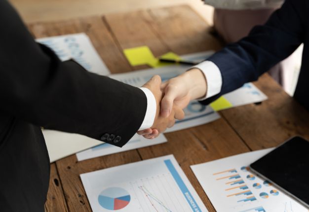 Mergers & Acquisitions qith arabian wingz
