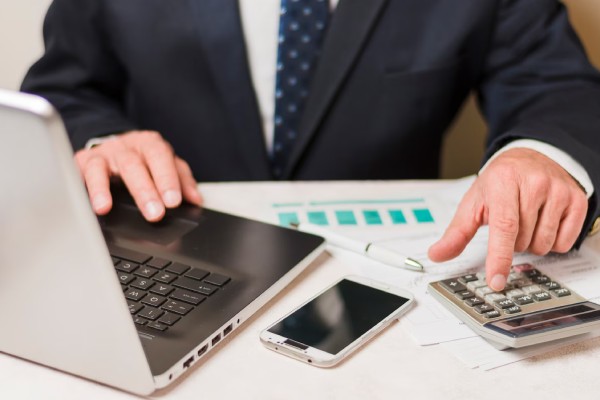 Cost of Business Setup in Abu Dhabi Mainland in 2026