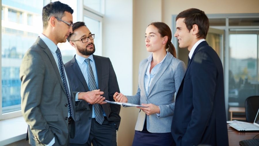 The Role of Expert Guidance