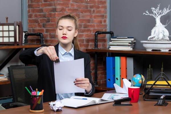 Documents Required for Business Setup in SHAMS Freezone​