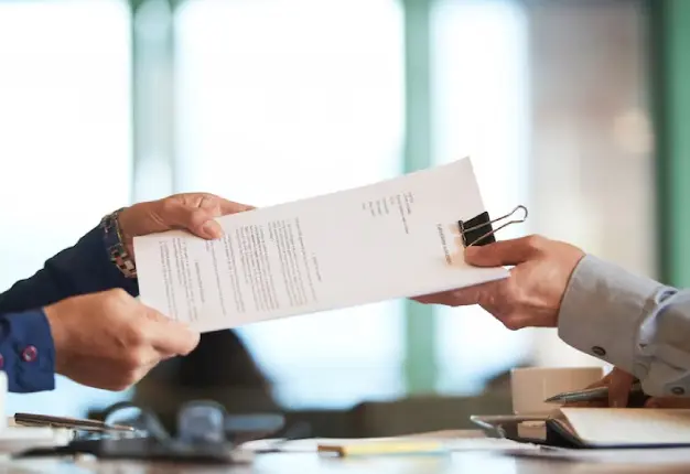 Benefits of Partnering with Arabian Wingz for AML Compliance UAE