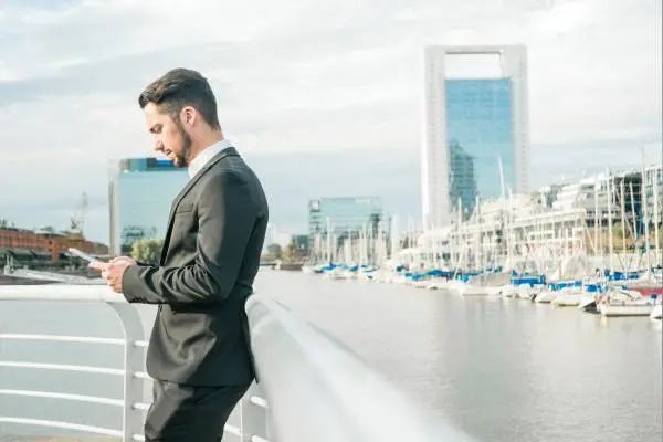Why Choose Arabian Wingz for Business Setup in Dubai, UAE