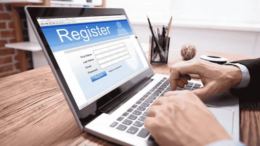Post‑Registration – Visas, Bank Accounts & Beyond