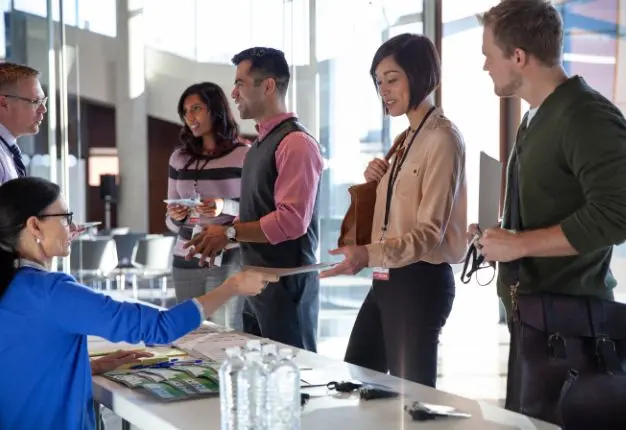 Who Should Apply For Product Registration in Dubai, UAE